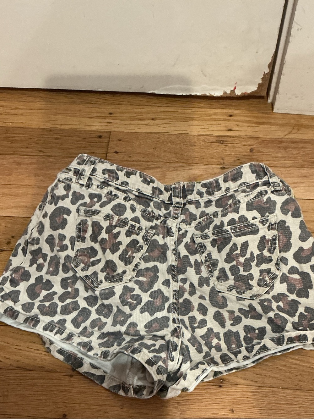 art class White Denim Shorts with Brown Leopard Print